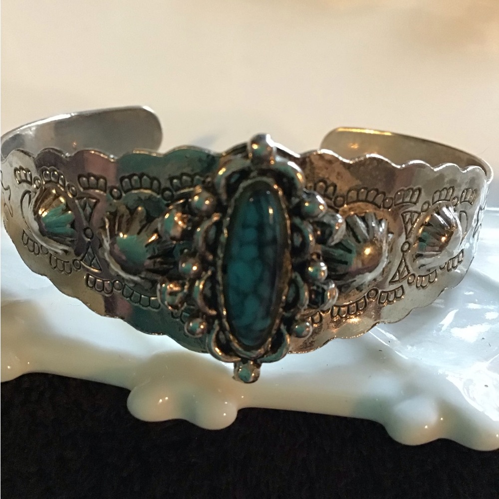 Costume Turquoise/Silver  Bracelet
